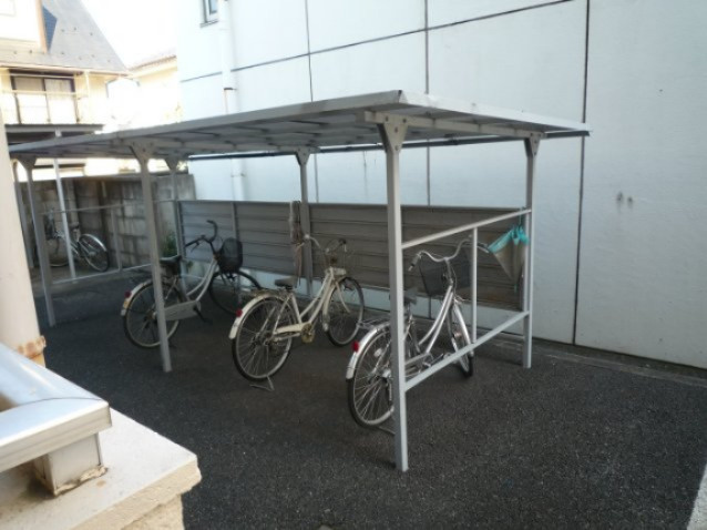 ラ・フルール久米川のその他共用部分|屋根付駐輪場