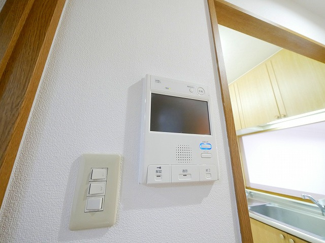 ルモン奈良大森のセキュリティ|モニター付きインターホンです