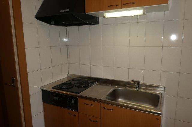 アベニールのキッチン|2口ガスコンロ付きシステムキッチン