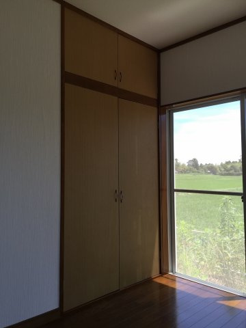 石山邸の収納