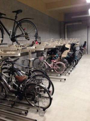【その他共用部分】 | クオス鷺沼 | 敷地内自転車置き場♪
セキュリティ良好♪