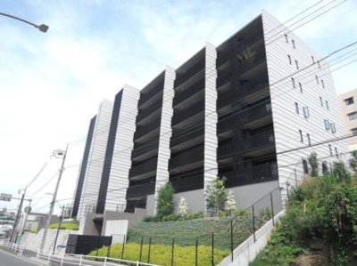 【外観】 | クオス鷺沼 | 南東向きにつき、陽当り良好！緑豊かで閑静な住宅街！