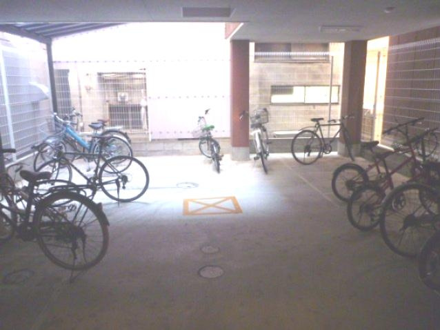シャルムヒルズ松屋町　BRAVI不動産のその他共用部分|【シャルムヒルズ松屋町】駐輪場