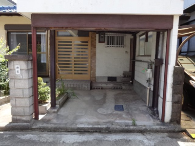【駐車場】 | 一色戸建 | 軽自動車限定ですが１台付き！