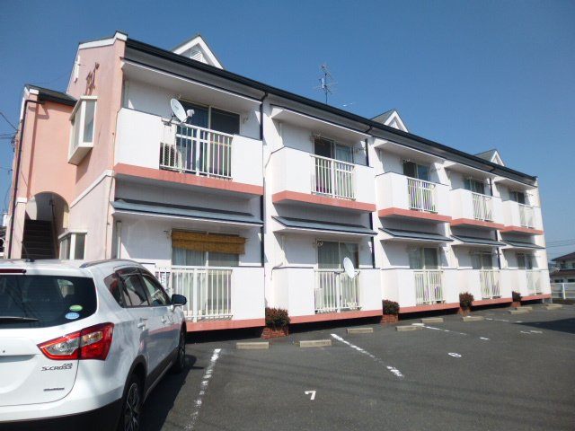 倉敷市三田のアパートの外観
