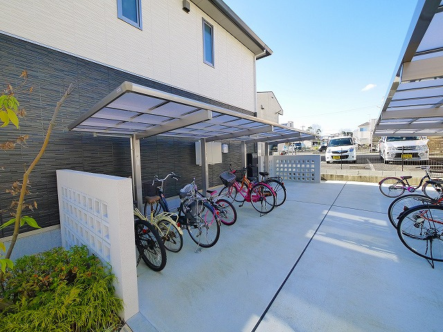 Ｓｅｒｅｎａ　Ｖｉｌｌａ　ＳＫのその他共用部分|自転車置き場