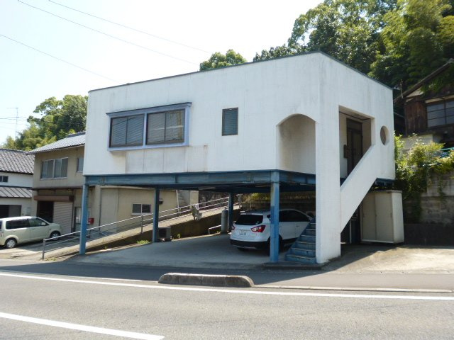 都窪郡早島町早島の店舗の外観