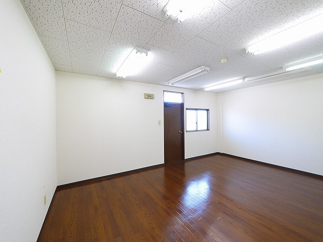 森田ビル（六条２丁目）の内装