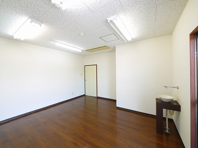 森田ビル（六条２丁目）の内装