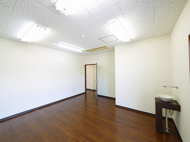 森田ビル（六条２丁目）の内装