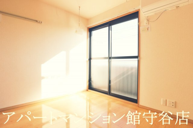 チューリップハイツの居間・リビング
