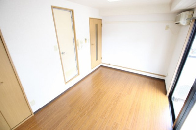 【洋室】 | ドミノ石山