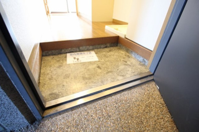 【玄関】 | ドミノ石山