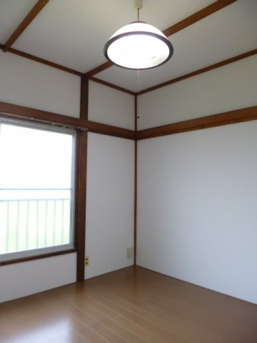 高橋荘の洋室