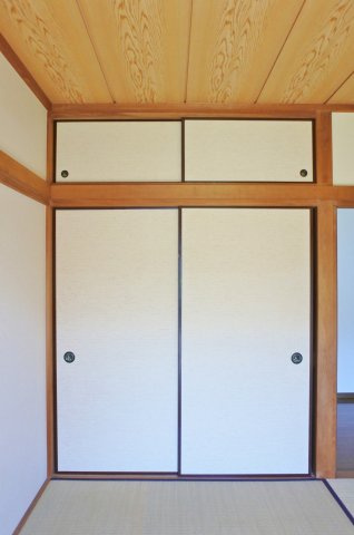 山田邸貸家の収納