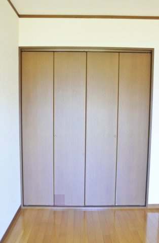 山田邸貸家の収納