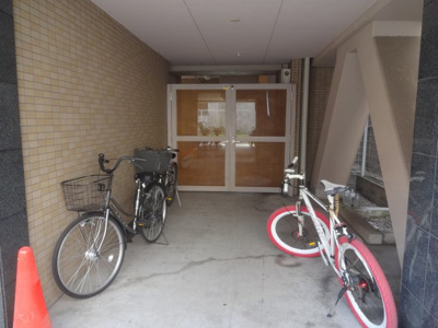 【その他共用部分】 | ルリオンブランシェ日暮里ESAT | 駐輪場