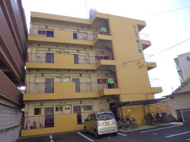 マンション東二見の外観