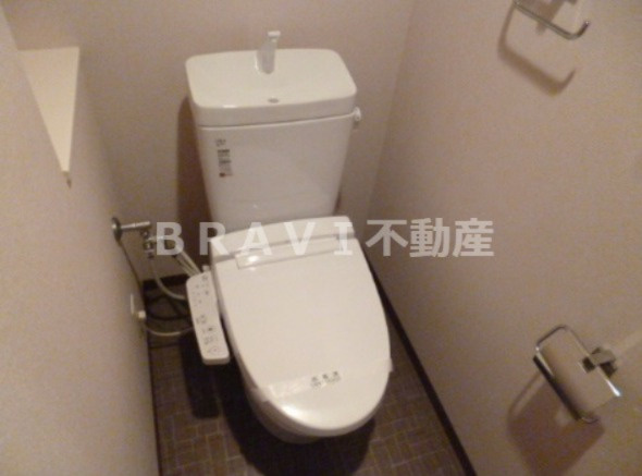 エスリード松屋町SOUTH（エスリード松屋町サウス）　BRAVI不動産のトイレ|【エスリード松屋町SOUTH】清潔感のあるトイレです