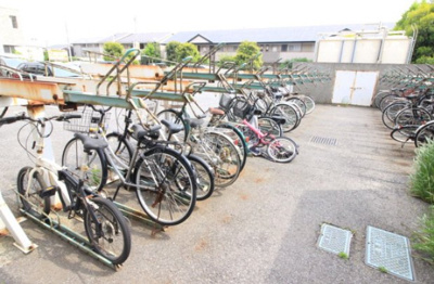 【その他共用部分】 | イーストワンビルディング | 駐輪場