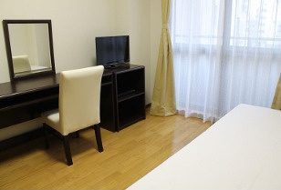 【居間・リビング】 | イーストワンビルディング