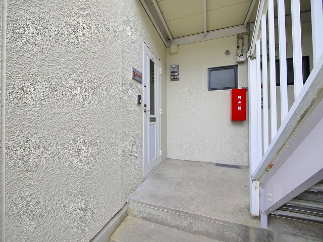 ヒルズ幸和のエントランス|キレイな共有スペース。