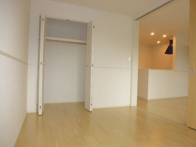 イーストメゾンⅠの洋室