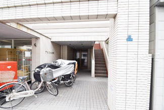 【エントランス】