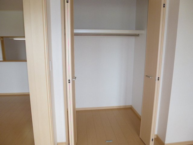 サニーメゾン庄苑　Ｂの収納