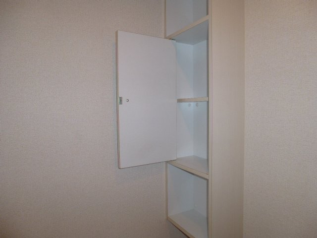 サニーメゾン庄苑　Ｂの収納|トイレ収納