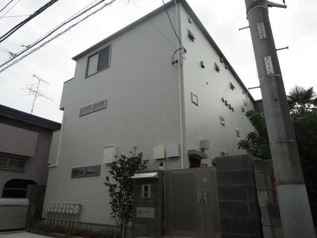 スコルピオーネの外観