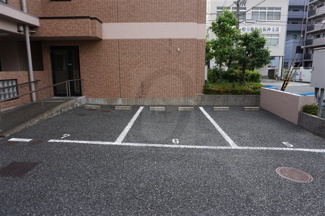 【駐車場】