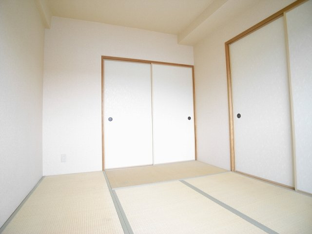 【和室】 | ソレアード東鴻池 | ６帖
