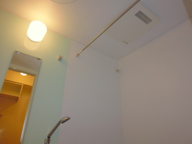 バトー一文字の浴室|浴室乾燥機