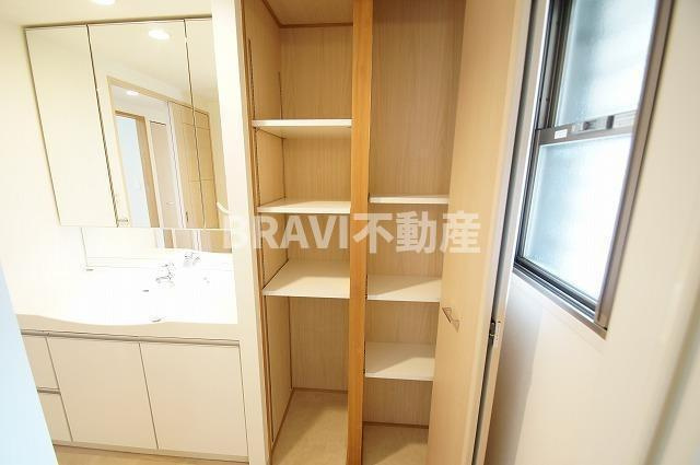 ｱｰﾃﾞﾝﾀﾜｰ新町の収納