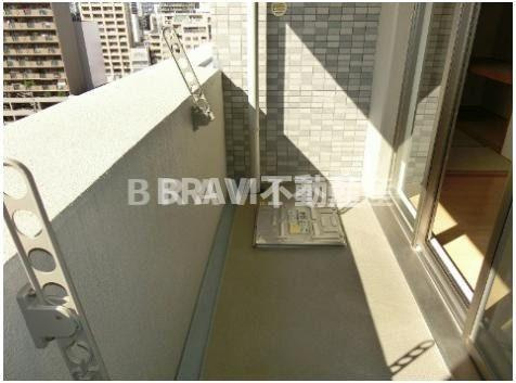 ｱｰﾃﾞﾝﾀﾜｰ新町のバルコニー