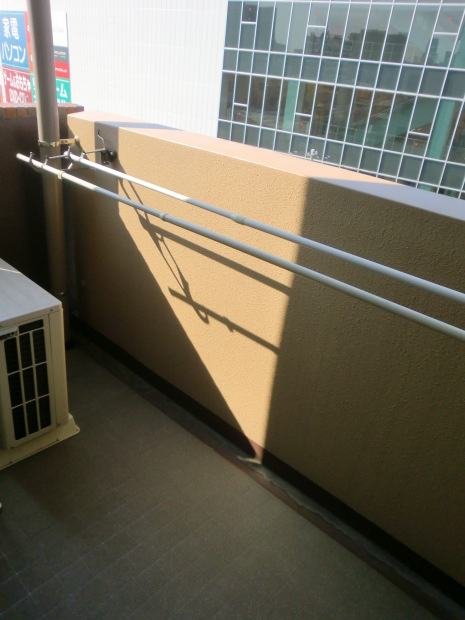 ヴェリテ三国のバルコニー