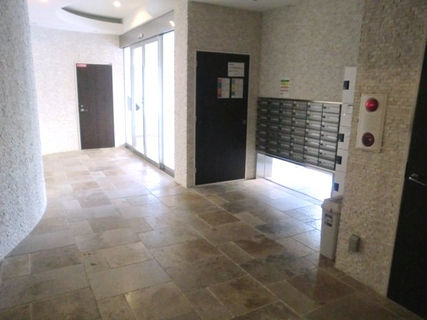 ヴェリテ三国のロビー