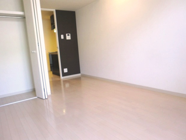 ヴェリテ三国の居間・リビング