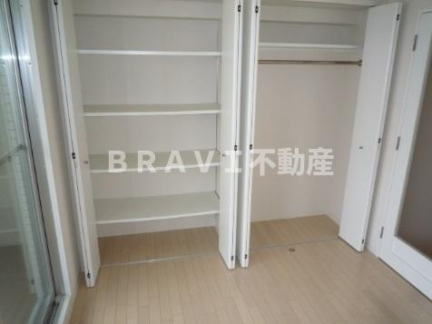 ドゥーエ谷町　BRAVI不動産の収納|【ドゥーエ谷町】十分な収納スペースがあります