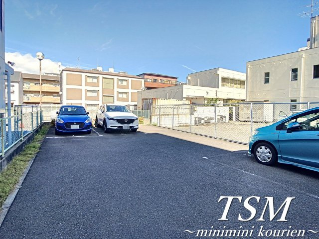 Ｍ’プラザ 香里五番館の外観|別角度からの外観