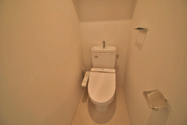 オーキッドレジデンス船橋本町のトイレ|ウォッシュレット付き