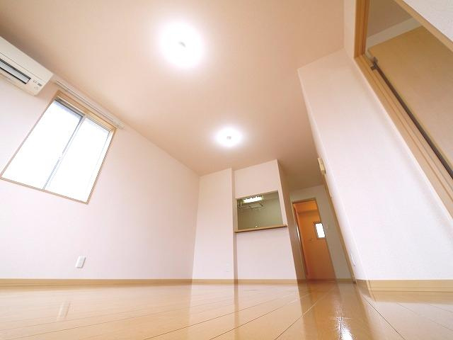 サニーサイドＧの居間・リビング|ゆったり過ごせる居間です