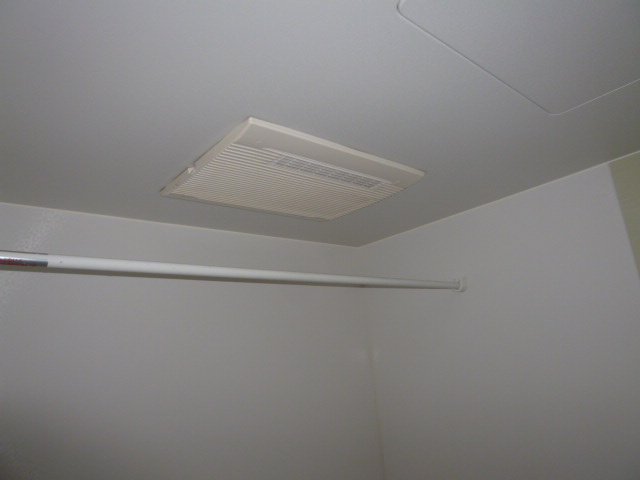 リヴィエールの浴室|浴室乾燥機