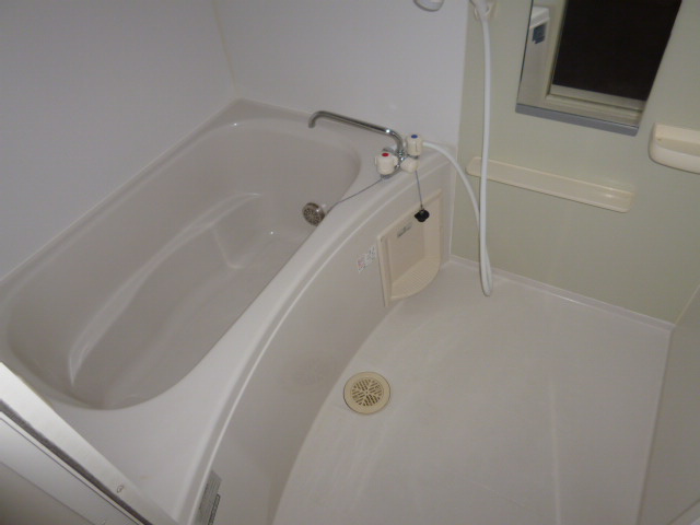 リヴィエールの浴室|追い焚きバス