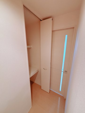 アバンセ121の収納|廊下にもうれしい収納スペース