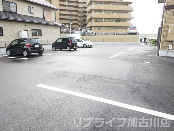 アリスⅡの駐車場