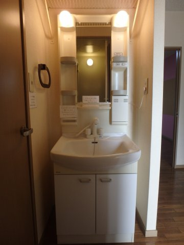 えとあタウンＡの独立洗面台|西中新田　えとあタウンＡ　1Ｋ　独立洗面台