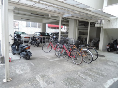 【その他共用部分】 | パロス大倉山 | バイク・自転車置き場