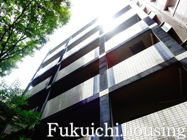 杉並区下高井戸４丁目の賃貸マンションの外観